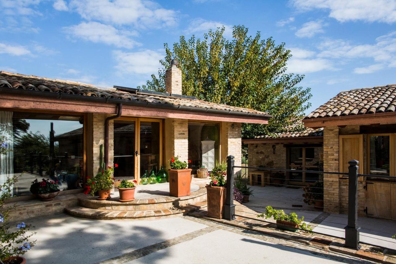 B&B Il Cavallino Чивитанова-Альта Экстерьер фото