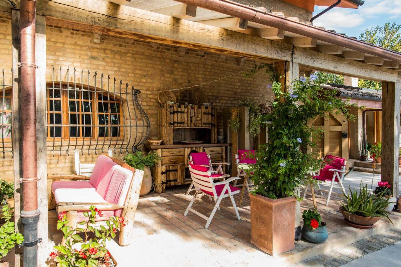B&B Il Cavallino Чивитанова-Альта Экстерьер фото
